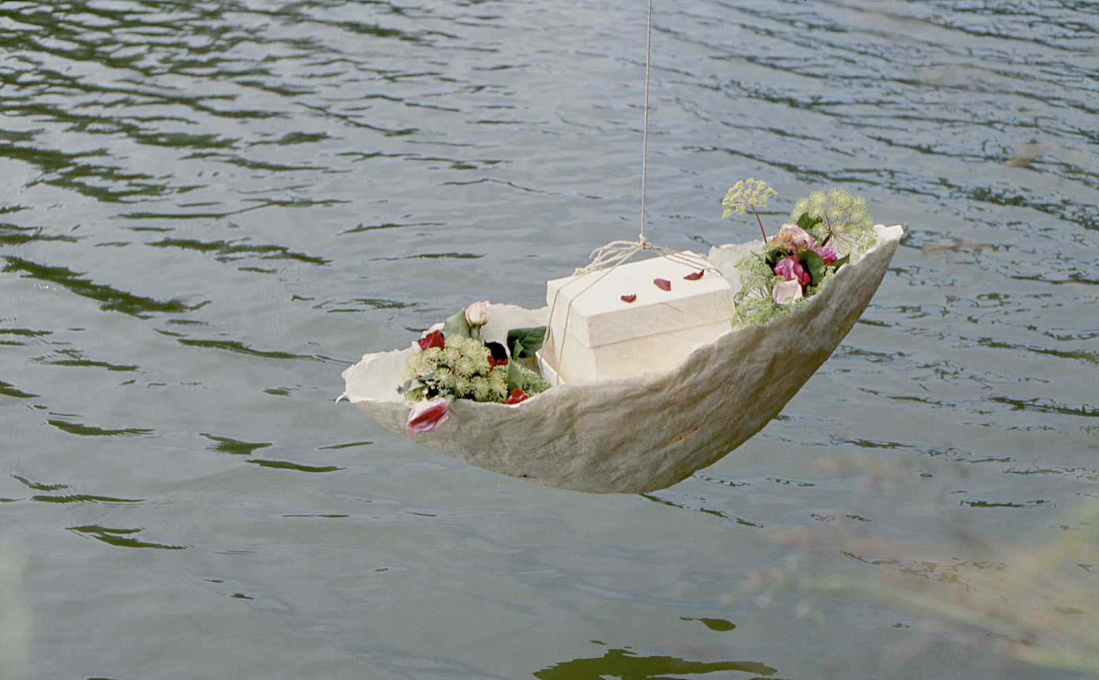 Individuelle Bestattung in einem See