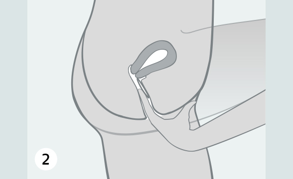 (Quelle: BIÖG) Schieben Sie den Ring mit einem Finger so weit wie möglich nach oben.